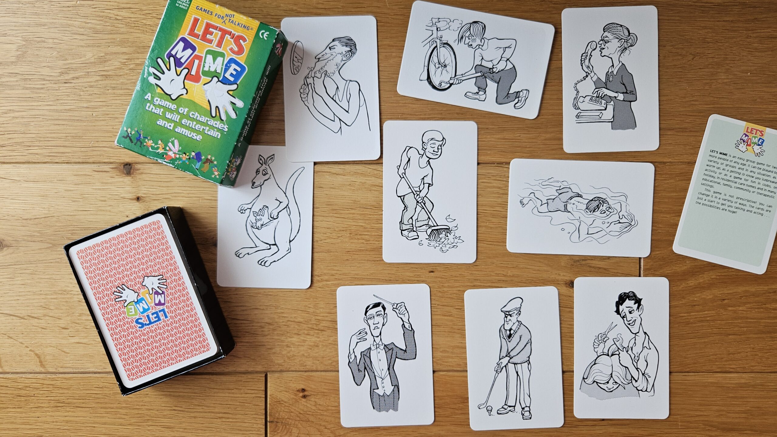 Let's mime a game of charades that will entartain and amuse